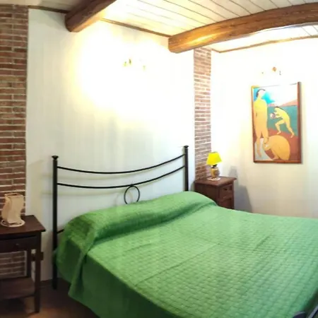 Neli, Palazzolo Acreide, Siracusa, Hot Tub, Wi-fi & Parking *