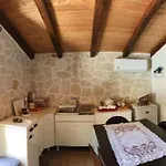 Дом отдыха Neli, Palazzolo Acreide, Siracusa, Hot Tub, Wi-fi & Parking