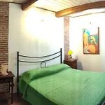 Neli, Palazzolo Acreide, Siracusa, Hot Tub, Wi-fi & Parking *