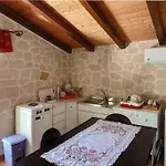 Neli, Palazzolo Acreide, Siracusa, Hot Tub, Wi-fi & Parking Палаццоло-Акреиде