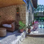 Дом отдыха Neli, Palazzolo Acreide, Siracusa, Hot Tub, Wi-fi & Parking