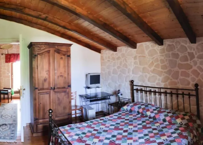 Neli, Palazzolo Acreide, Siracusa, Hot Tub, Wi-fi & Parking * 帕拉佐洛阿克雷伊德